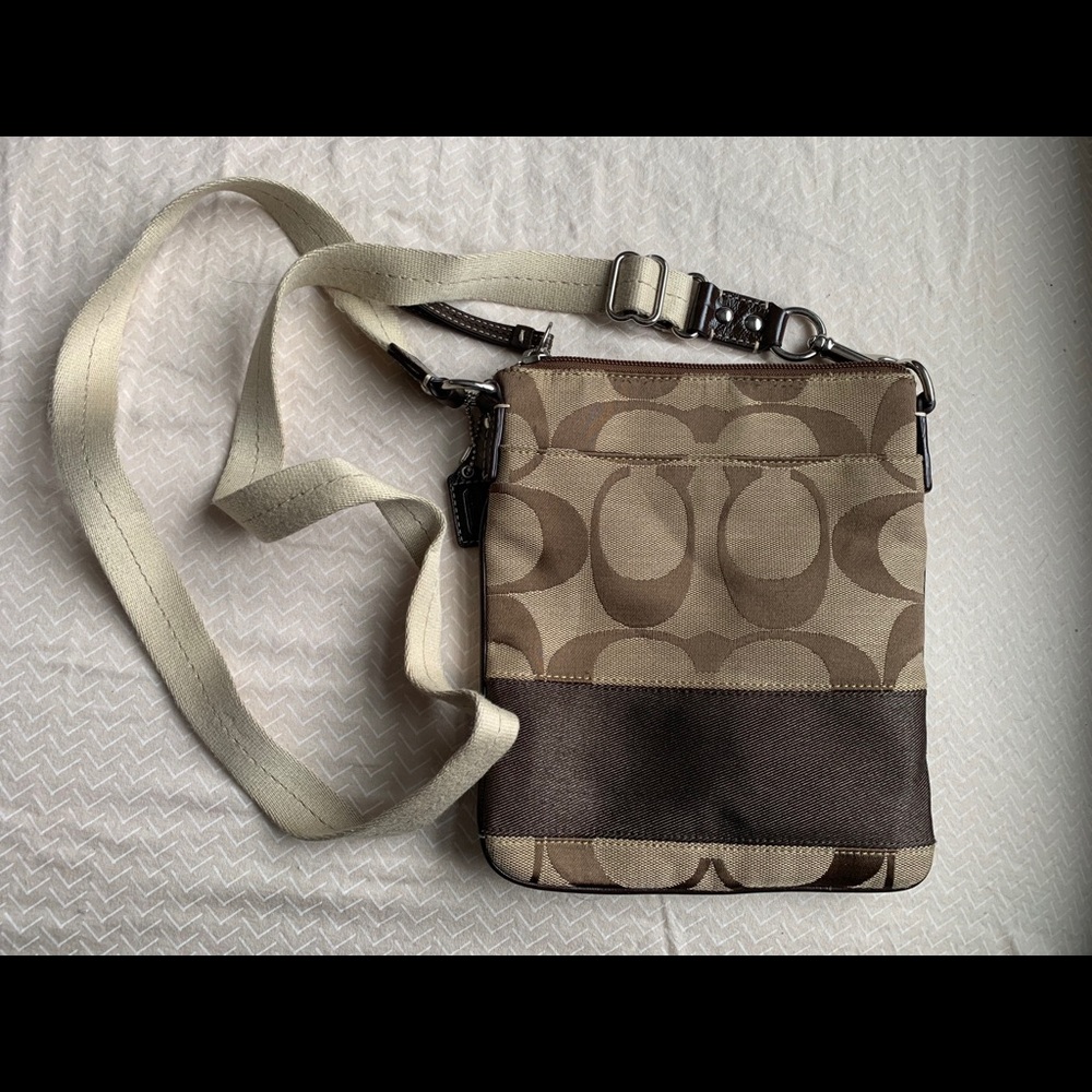 Coach classic crossbody